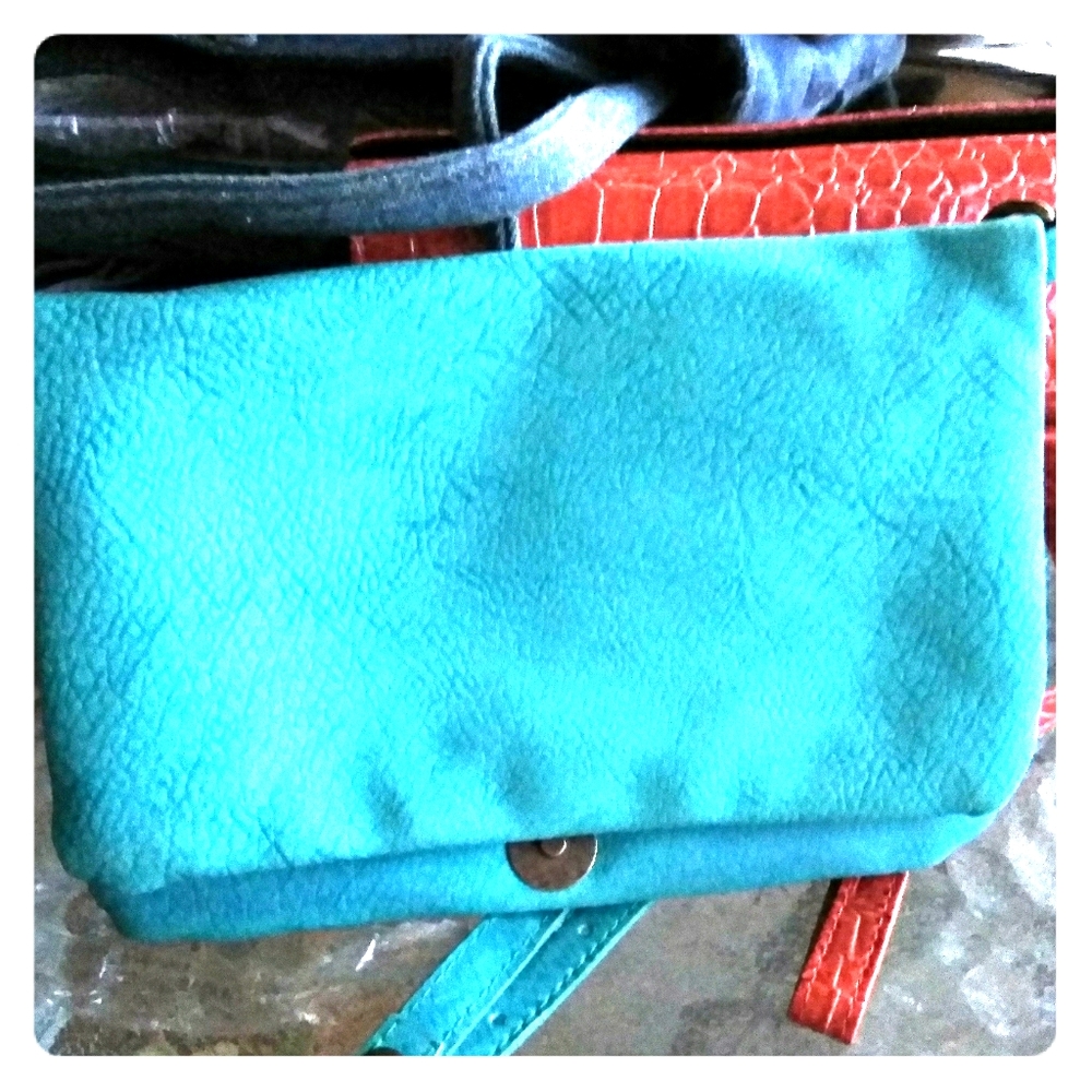 Small teal sued hand bag